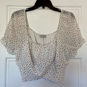 Cropped floral short sleeve top, Size L